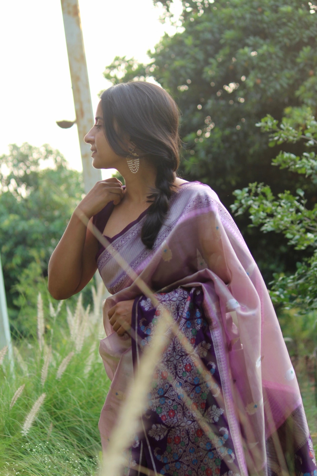 Contrast Floral Tissue saree