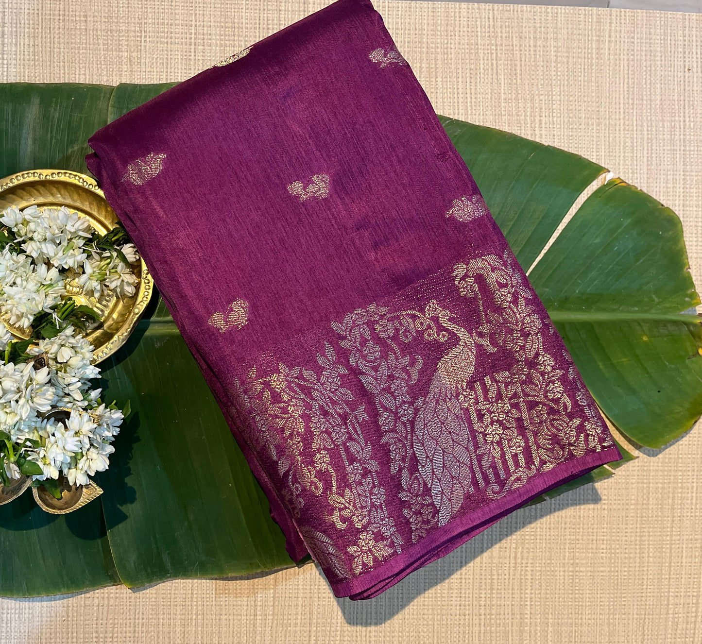 Lightweight  Bright  Motif Silk saree